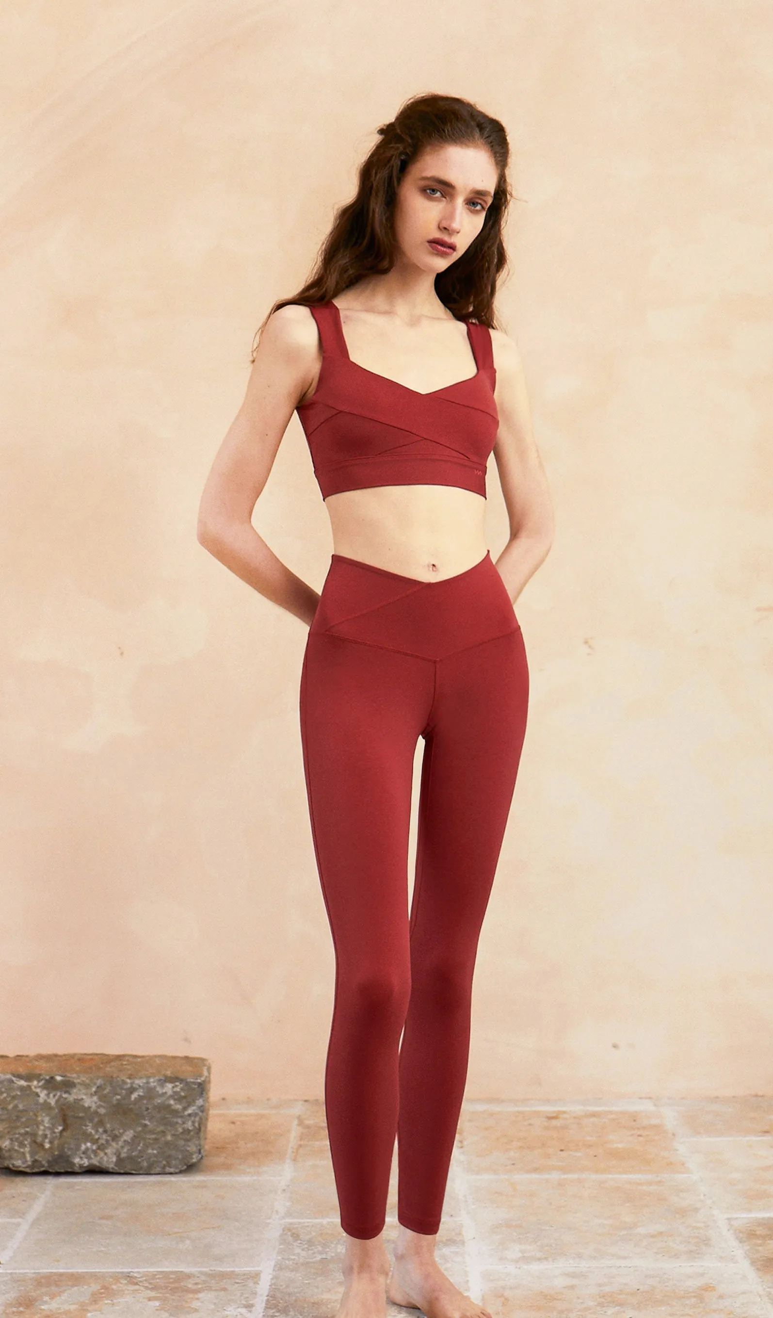 ANIKA V-cut Yoga Pants - Red