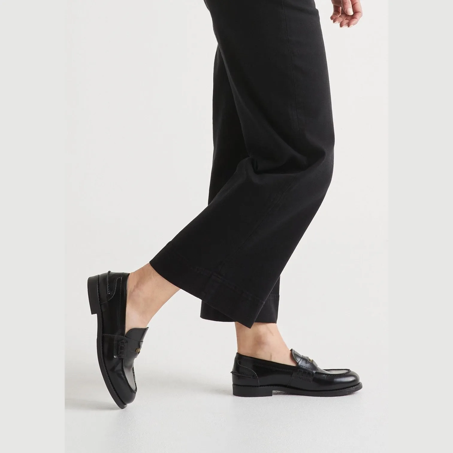 Du/er High Rise Wide Leg Twill Pant