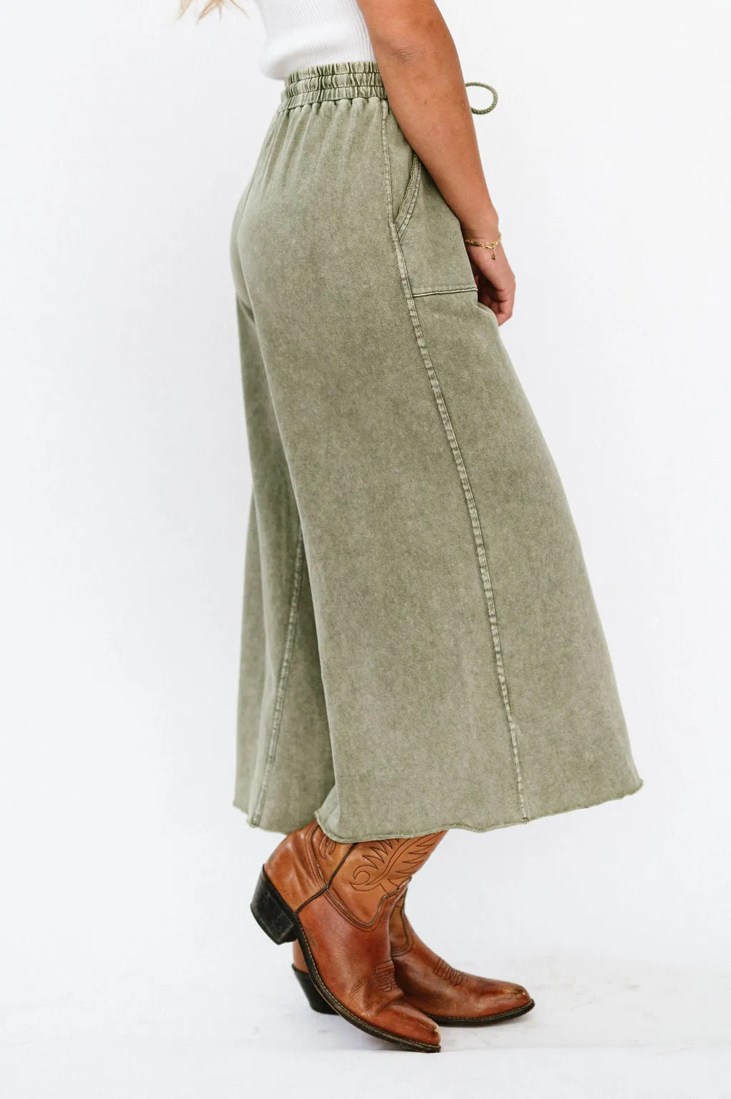 Lisa Wide Leg Pants in Olive