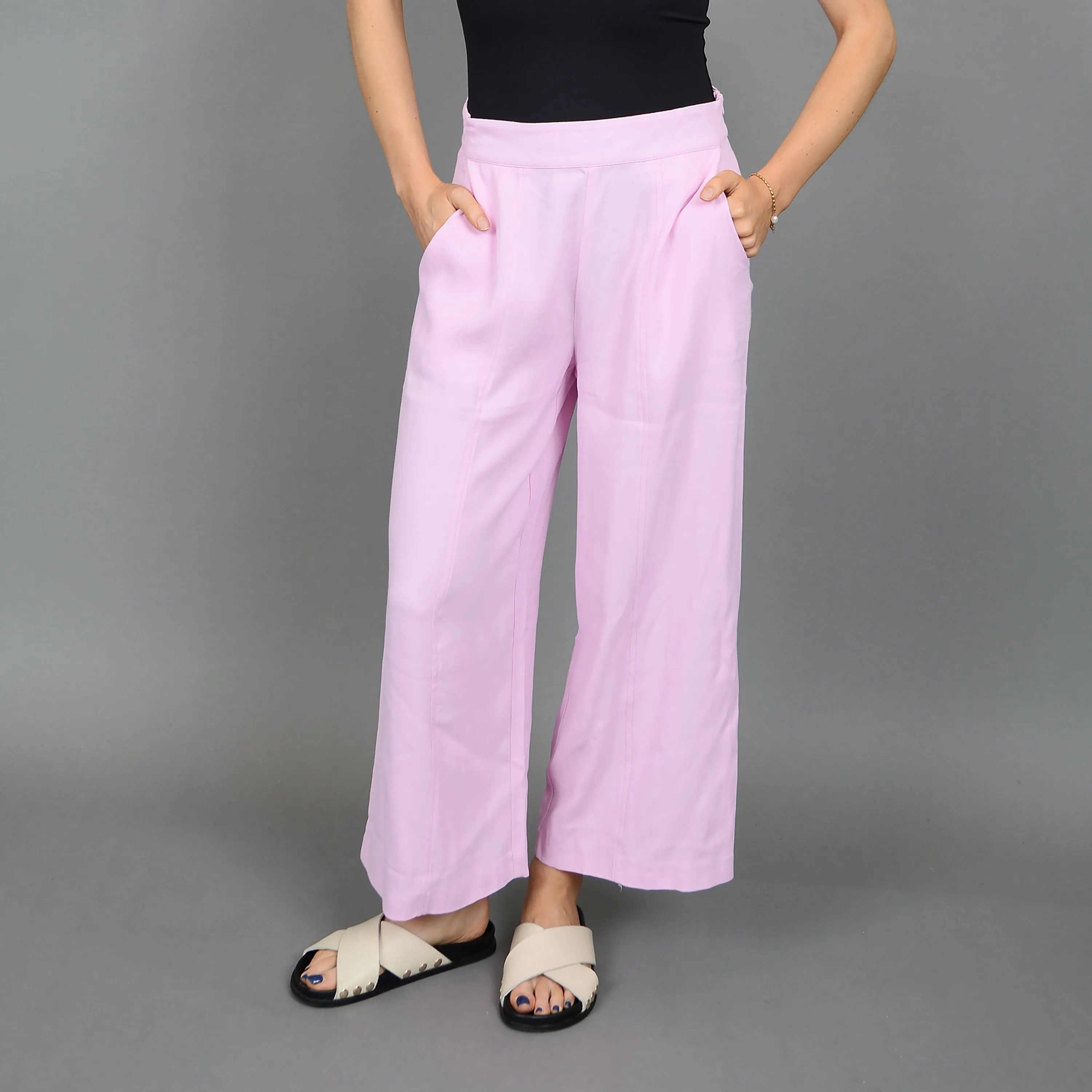 Lola's Room Crepe Pintuck Pants