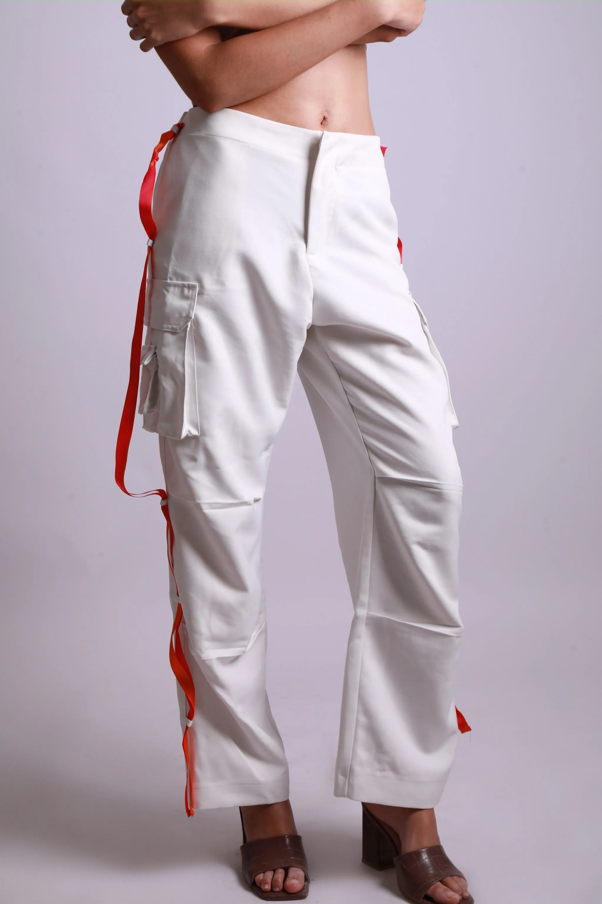 MAISON BEIGE PANTALON CARGO BLANC