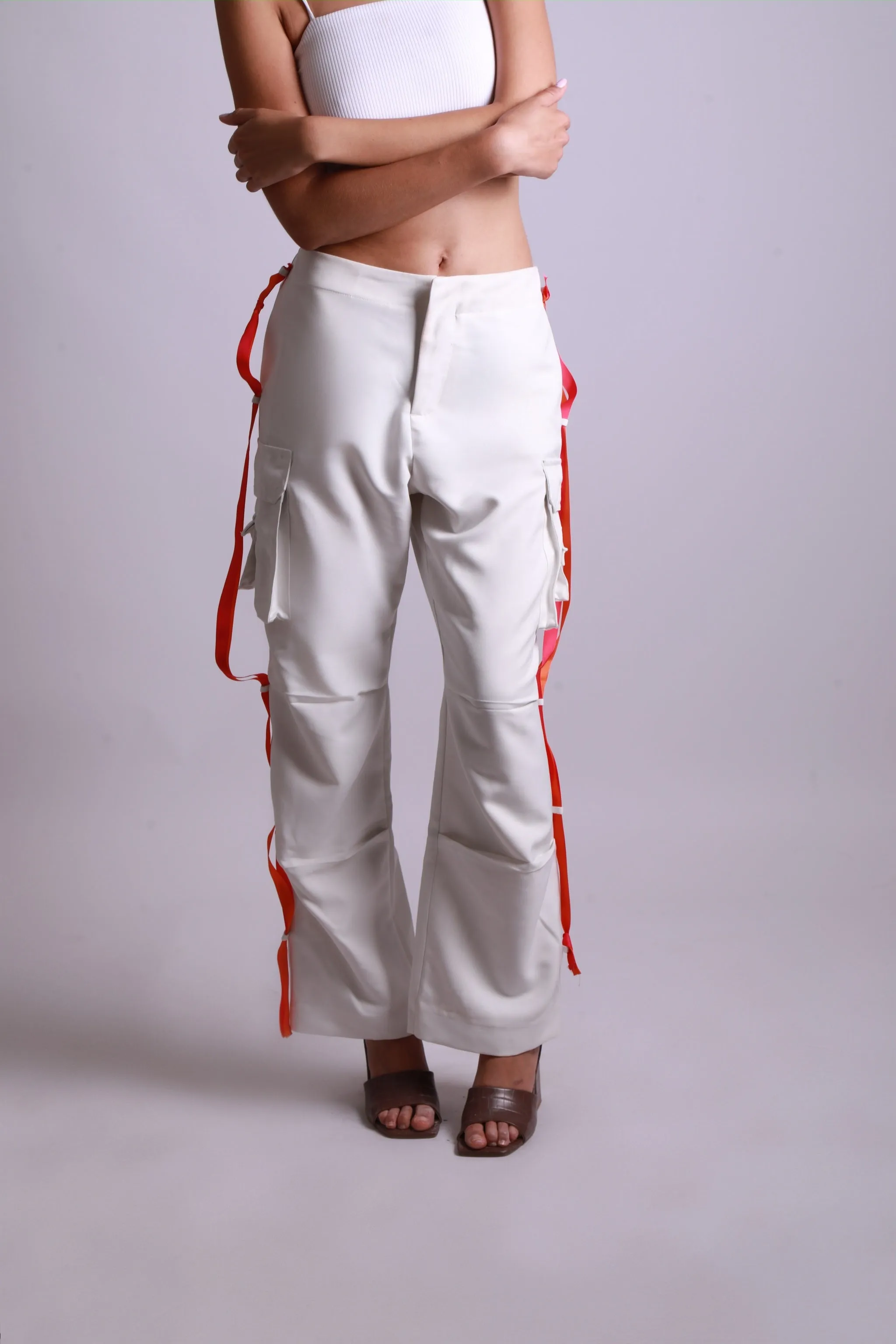 MAISON BEIGE PANTALON CARGO BLANC