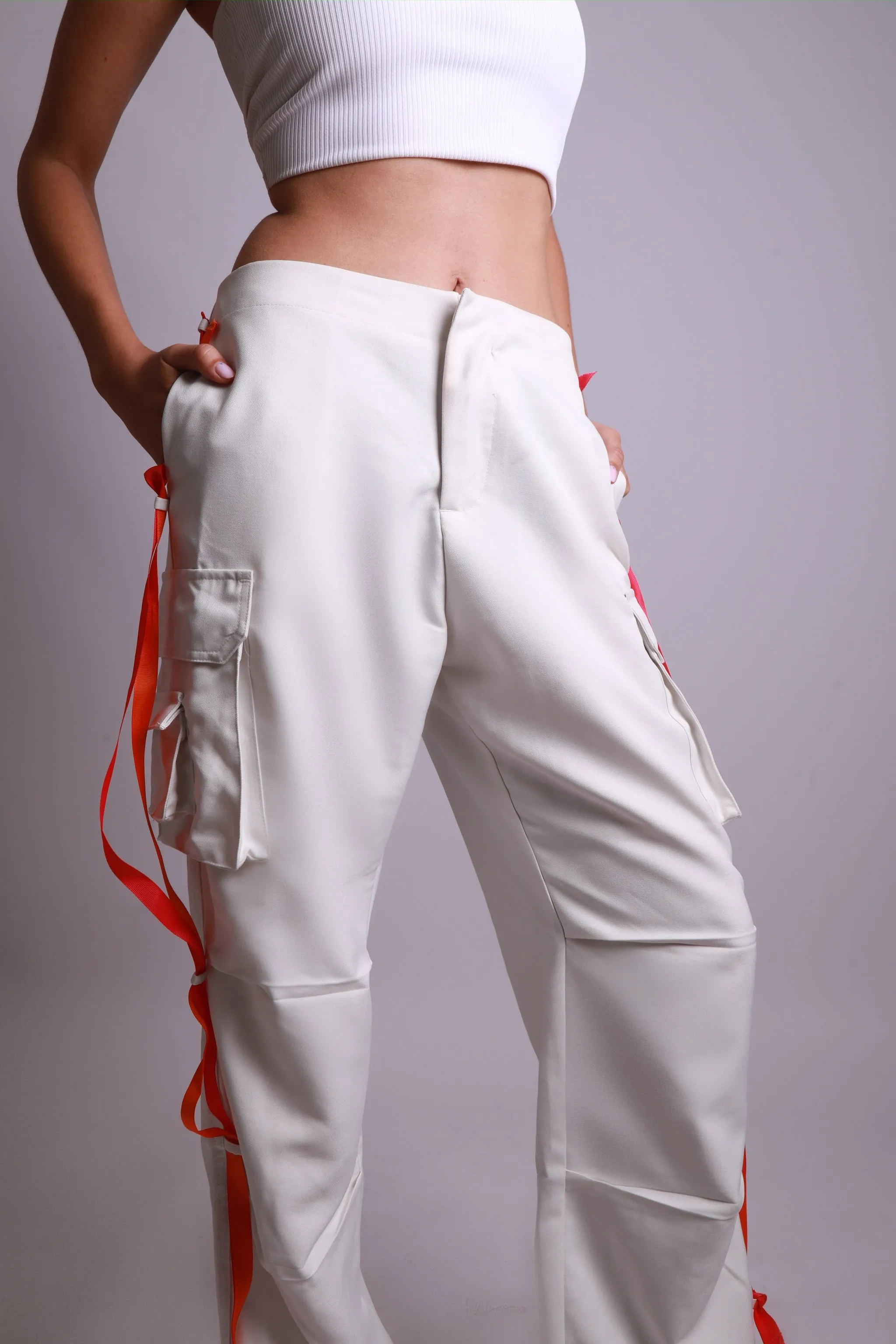 MAISON BEIGE PANTALON CARGO BLANC